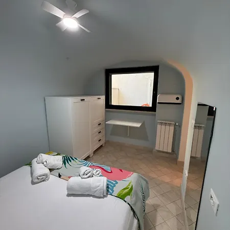 Piccinni 79 - Charm *