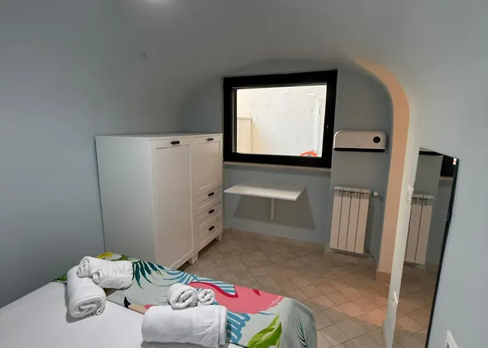 Piccinni 79 - Charm *